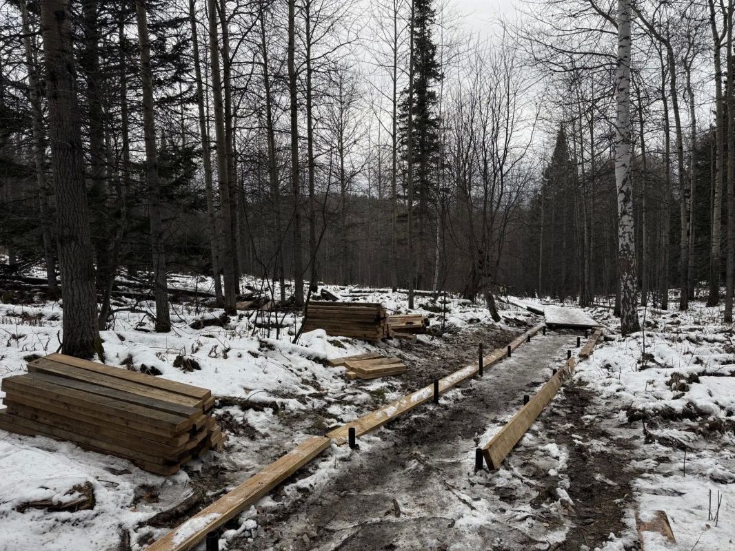 На Каштаковском маршруте на «Красноярских Столбах» обустроили 5,2 км троп На Каштаковском маршруте на «Красноярских Столбах» обустроили 5,2 км троп