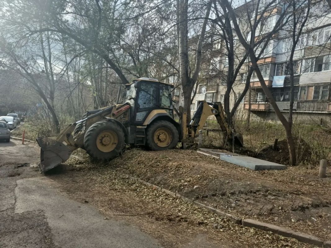 На улице Гусарова засыпают аварийные овощехранилища