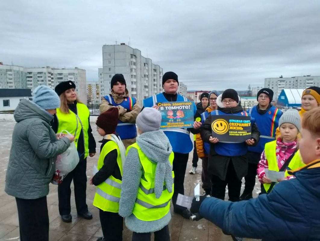 ОТРАЖАЯ СВЕТ-СОХРАНЯЕМ ЖИЗНЬ: Госавтоинспекция напоминает о важности использования световозвращающих элементов ОТРАЖАЯ СВЕТ-СОХРАНЯЕМ ЖИЗНЬ: Госавтоинспекция напоминает о важности использования световозвращающих элементов