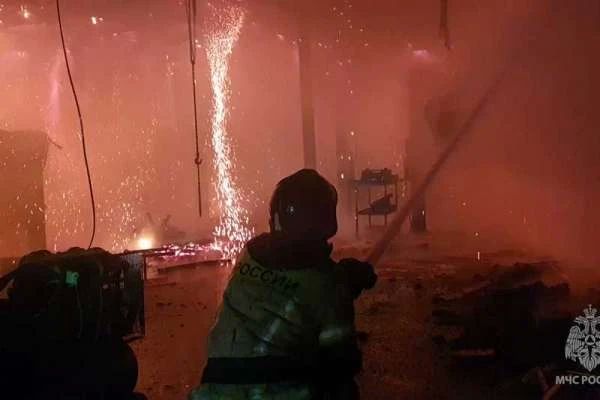 Пожар на СТО в Хакасии привёл к гибели человека