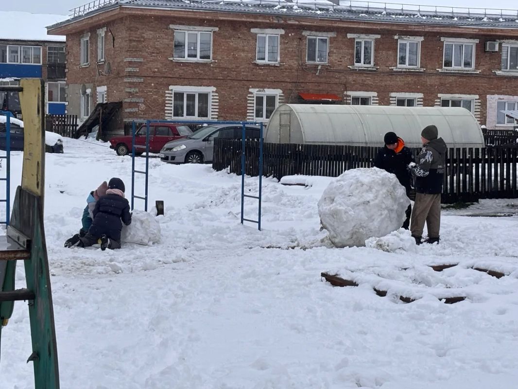 Продолжаем любоваться снеговиками! Продолжаем любоваться снеговиками!
