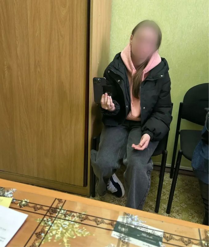 В Зеленогорске студентка заработала 3 тыс В Зеленогорске студентка заработала 3 тыс