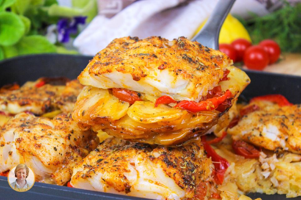 Рыбное наслаждение: запеченная рыба с картошкой – идеальный вечерний ужин