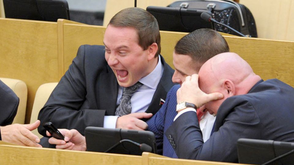 Неравенство на пенсии: чиновники в роскоши, обычные граждане — с трудом сводят концы с концами