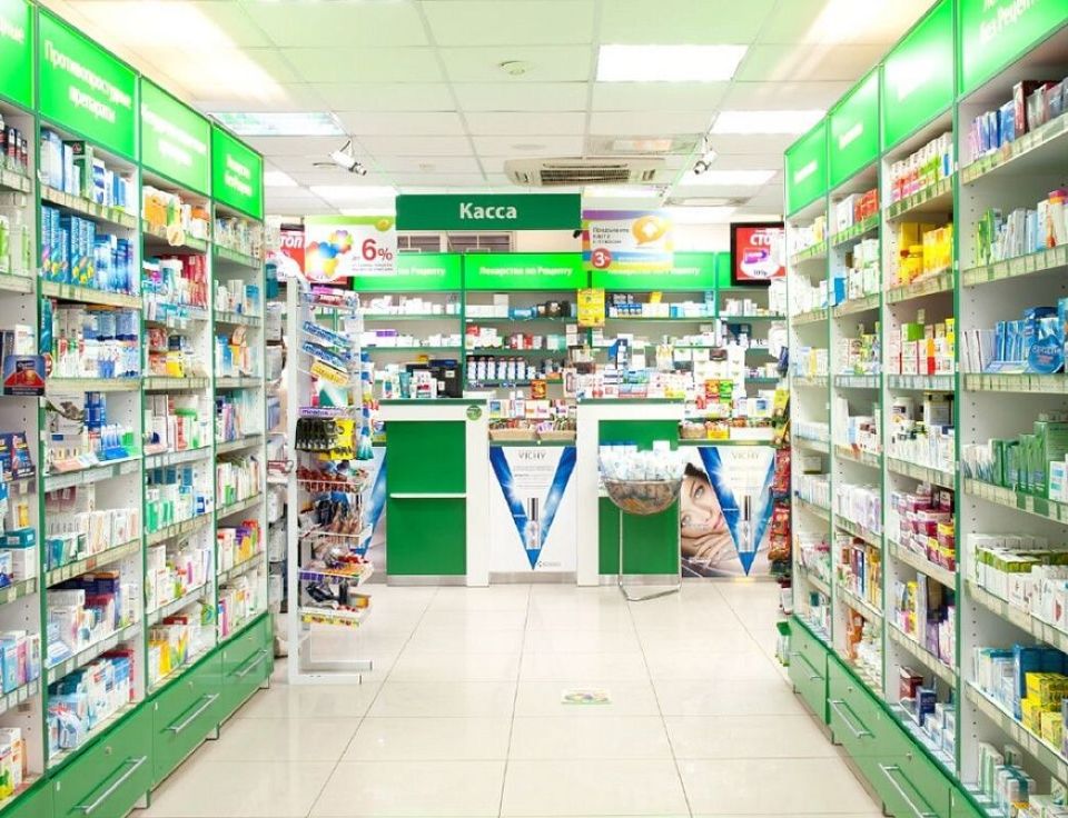 Как новые правила превращают аптеки в медицинские центры