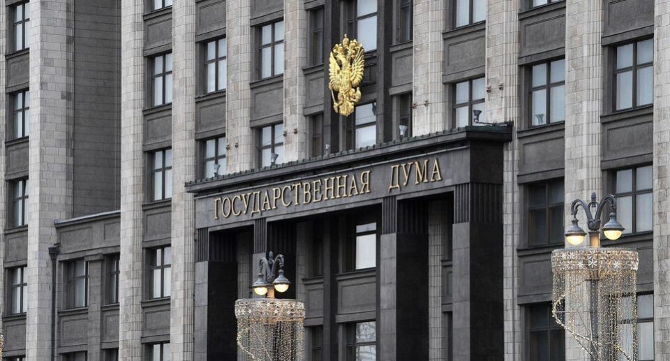 Новые поводы для беспокойства: ФСБ получит право отключать связь в России