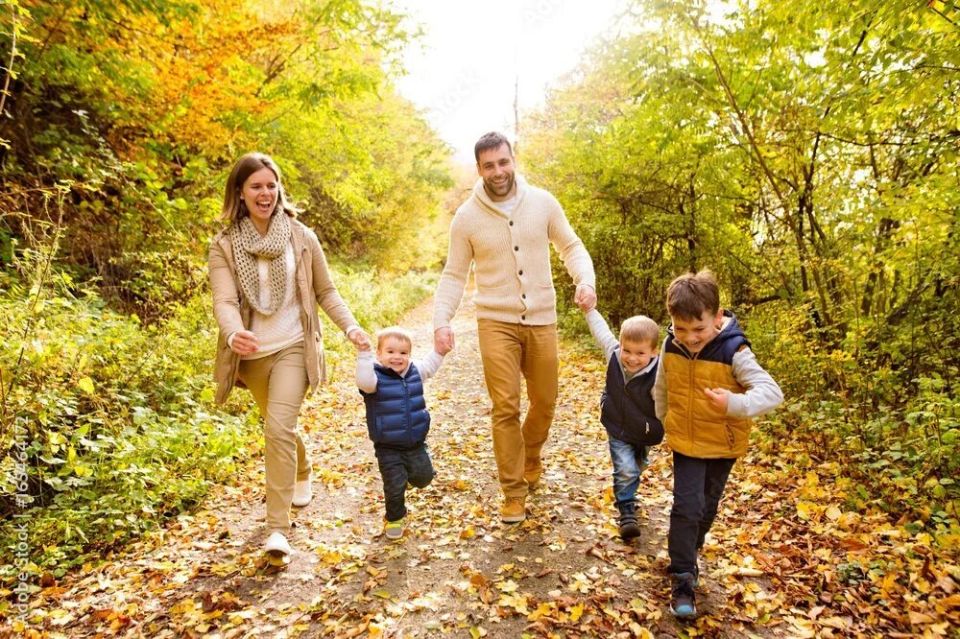 Орден 'Родительская слава' и звание 'Мать-героиня': что нужно знать