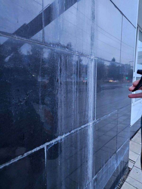 Как избавиться от белого налета на фасаде: советы от экспертов