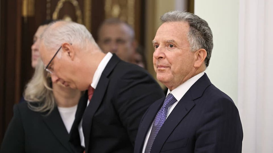 Россия и США ведут переговоры о продлении договора по стратегическим вооружениям